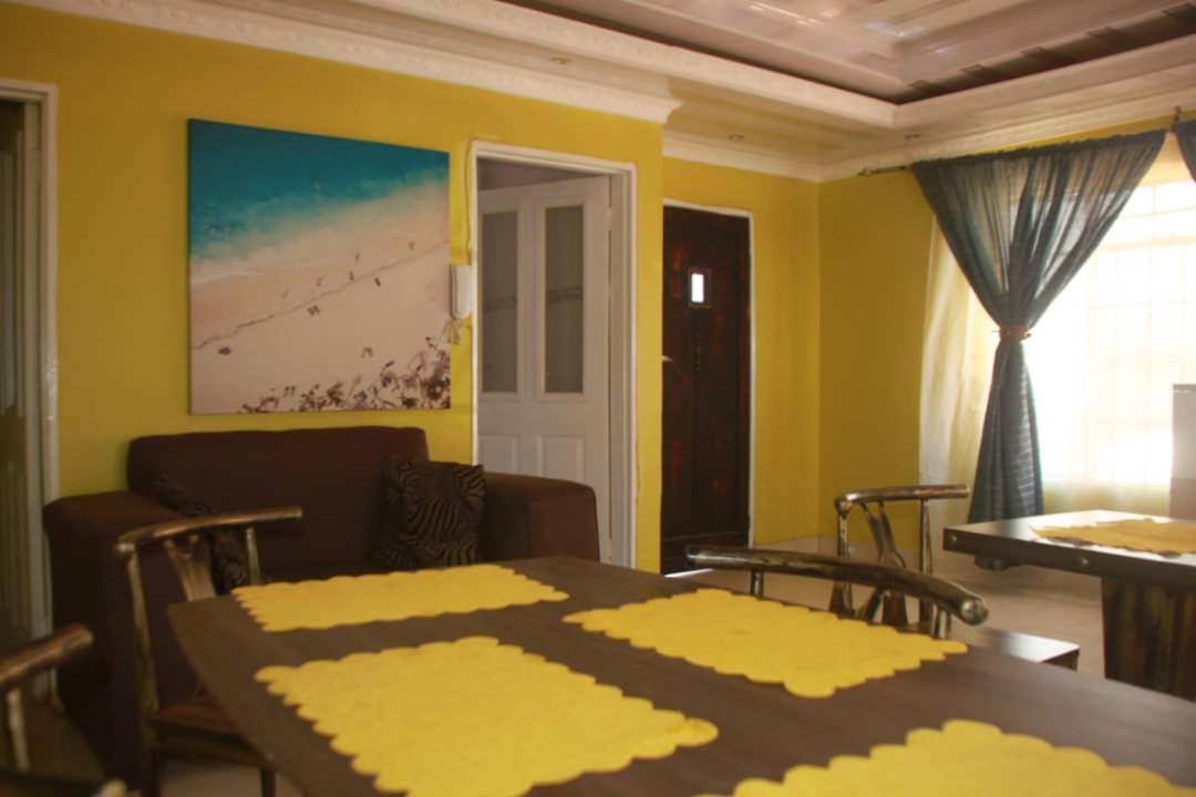 Mathlyn Guesthouse Gaborone Extérieur photo
