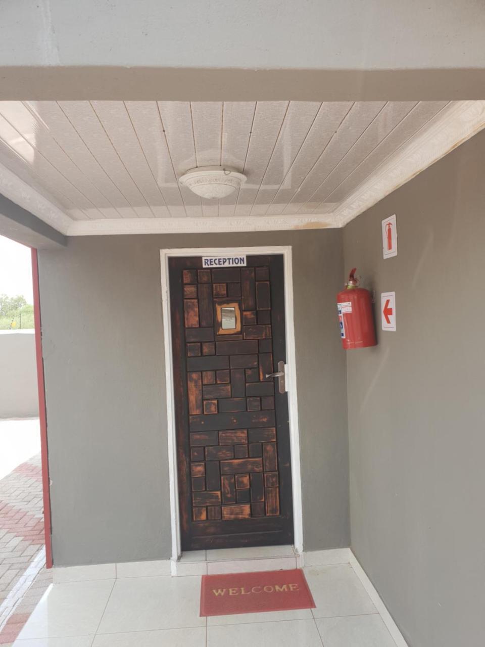 Mathlyn Guesthouse Gaborone Extérieur photo